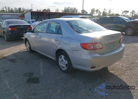 2013 Toyota Corolla L z USA, uszkodzony, nr VIN 2T1BU4EE8DC006987